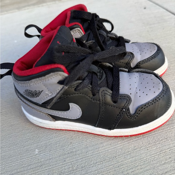 Nike Jordan mids 8C—read description - Picture 4 of 7